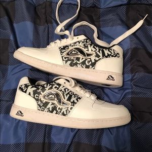 Adio CKY Skate Shoes Size 12 ( fits very small )